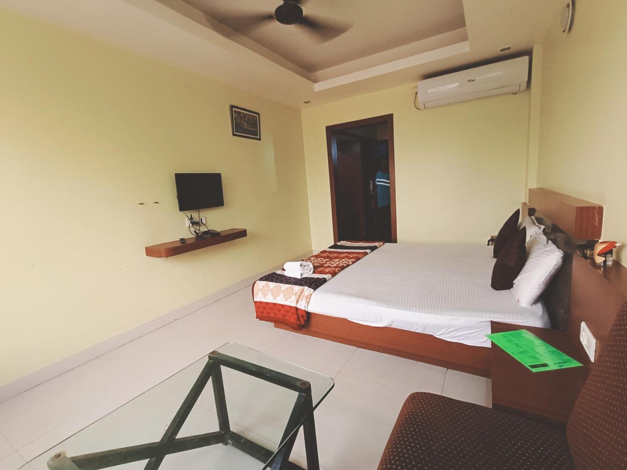 Deep Ganga Inn Near Sea Beach By Morservices Puri Ngoại thất bức ảnh