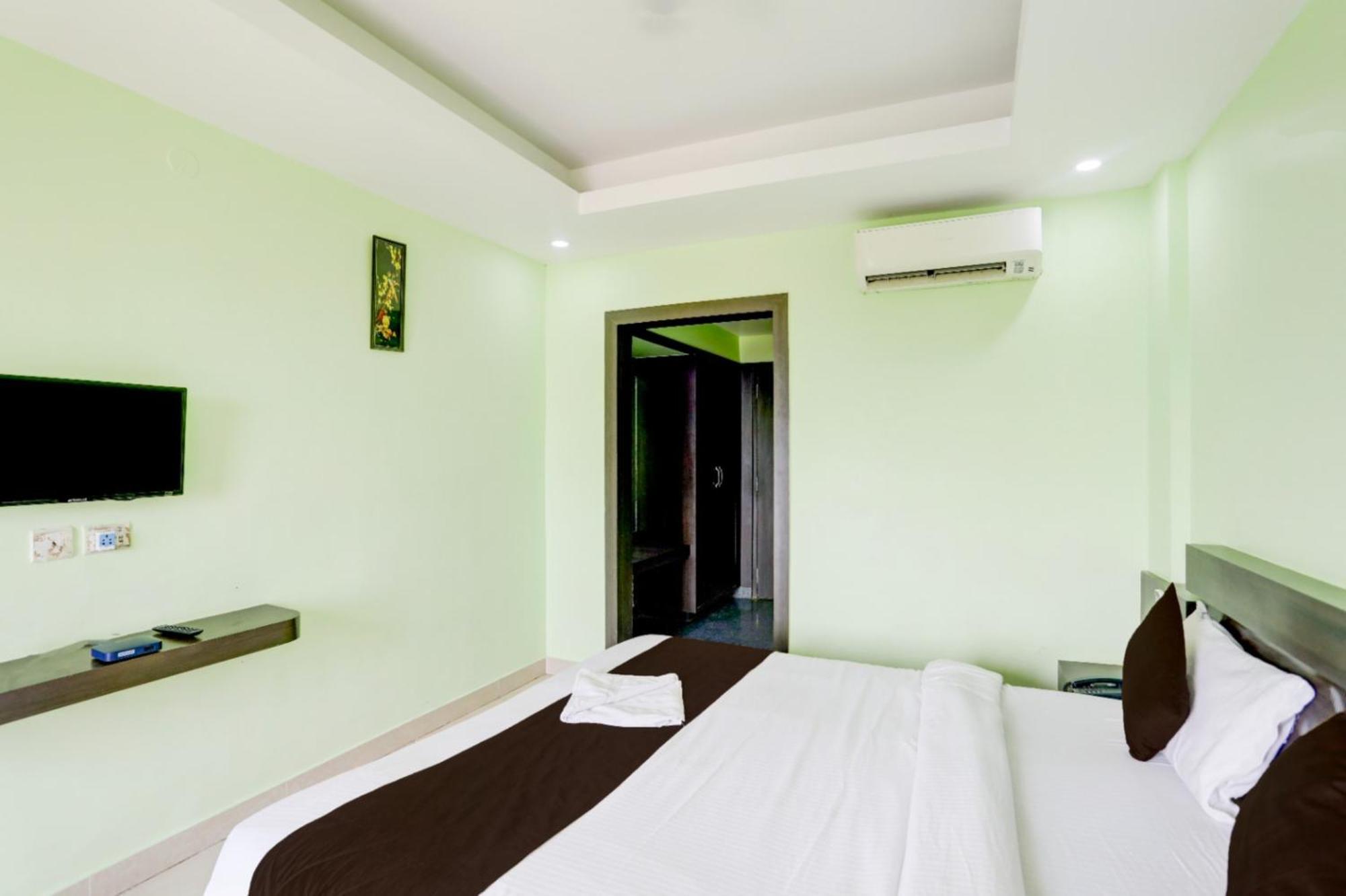 Deep Ganga Inn Near Sea Beach By Morservices Puri Ngoại thất bức ảnh