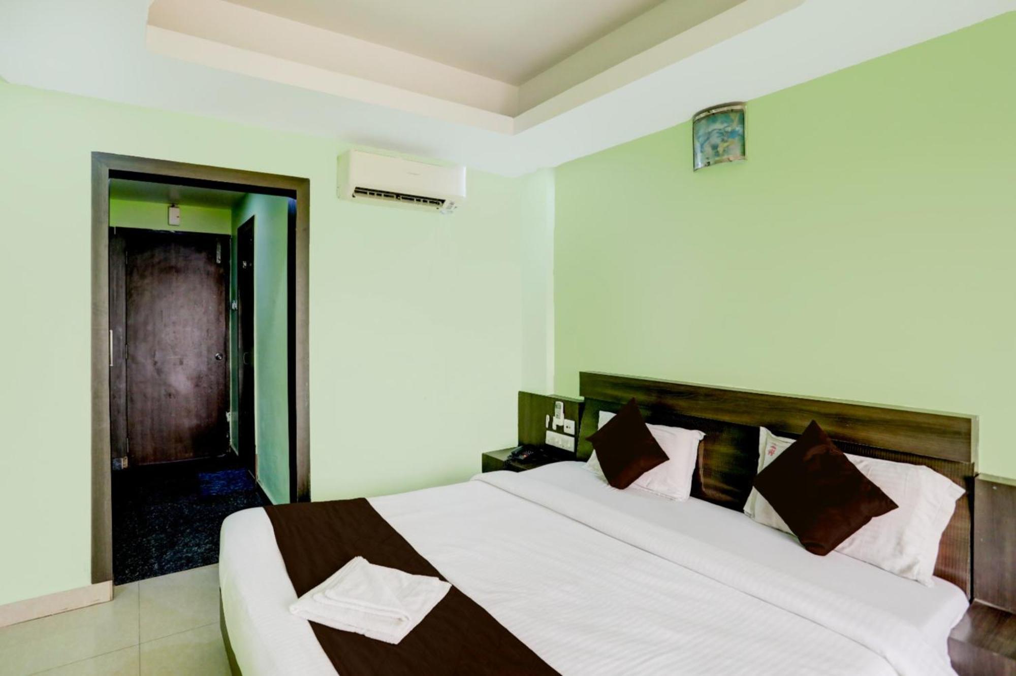 Deep Ganga Inn Near Sea Beach By Morservices Puri Ngoại thất bức ảnh