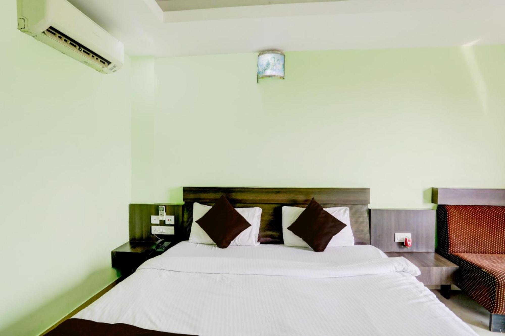 Deep Ganga Inn Near Sea Beach By Morservices Puri Ngoại thất bức ảnh